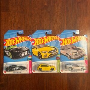Die-Cast Car Set - Black, Yellow, Silver
